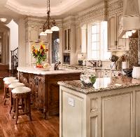 TRADITIONAL KITCHEN